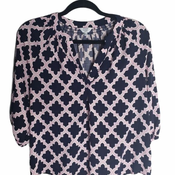 Crown & Ivy Woman Peasant Blouse - Picture 2 of 8